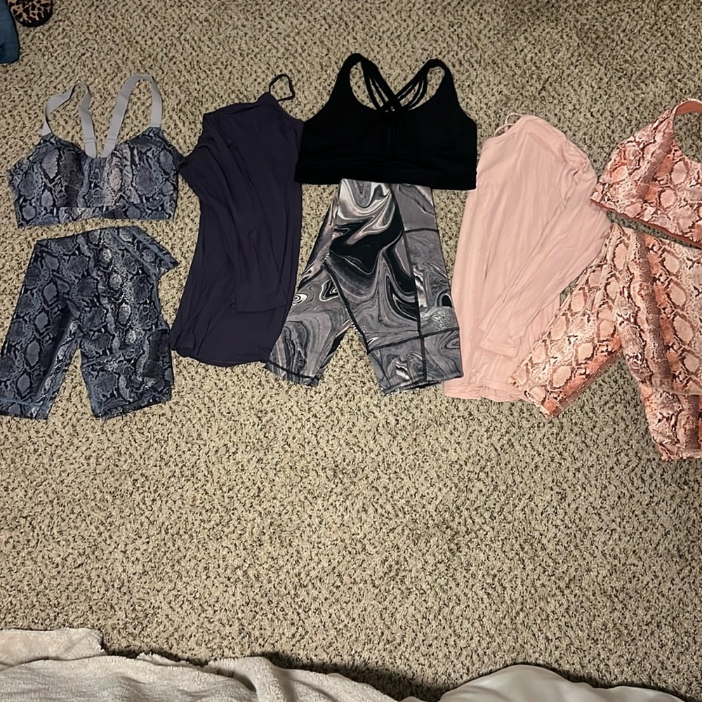 VICTORIA’S SECRET workout gear